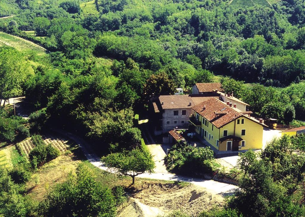 Agriturismo Cascina Vrona Villa Monteu Roero Eksteriør bilde